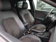Ford Puma 1.0 EcoBoost Hybrid ST-Line X 125pk met Winter Pack en 17 inch All-season banden