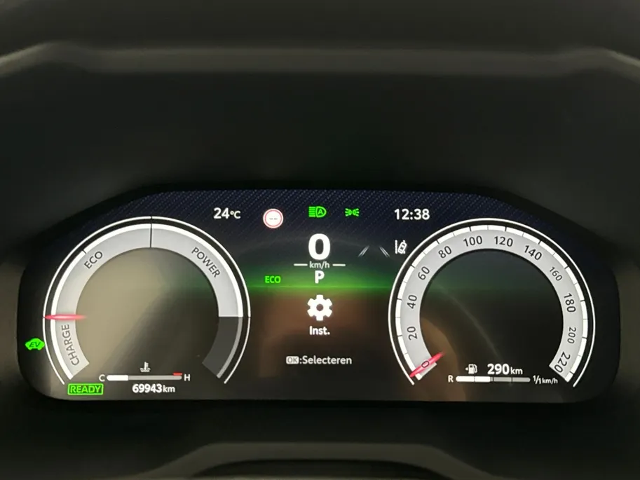 Toyota RAV4 2.5 Hybrid AWD Dynamic | Trekhaak | 18'' L.M. Velgen | Elektrische Achterklep