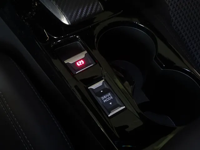 Peugeot e-208 EV GT 50 kWh