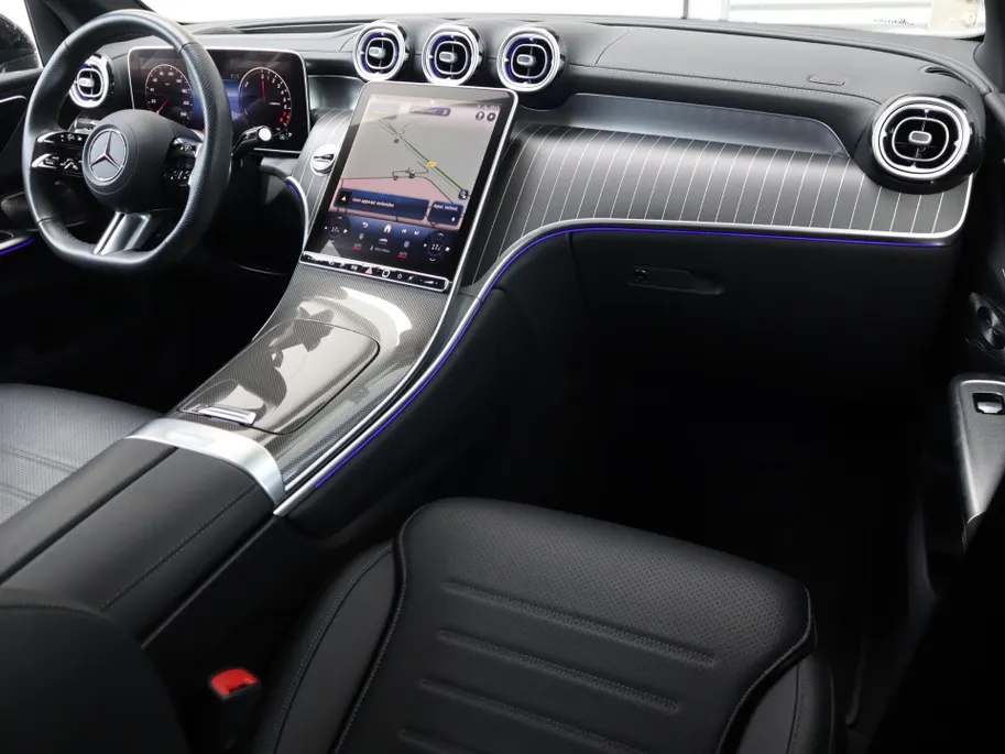 Mercedes-Benz GLC 300e 4MATIC AMG Line