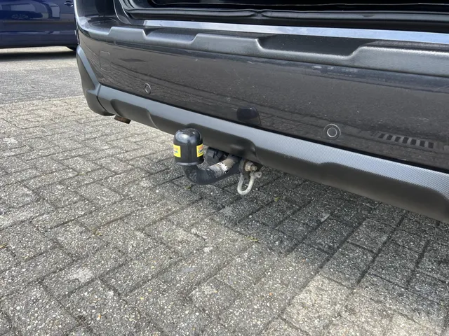 Subaru Outback 2.5i Premium Automaat | All Season Banden | Trekhaak | Elek. Schuif/Kantel Dak | Crème Witte Lederen Bekleding