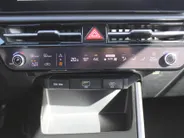 Kia Niro EV DynamicPlusLine 64.8 kWh | Airco | Navi | Camera | Cruise | 17' LM | PDC |