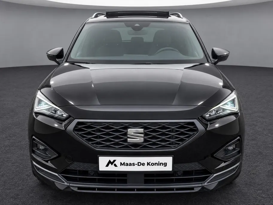 SEAT Tarraco 1.4TSIe-Hybrid 180kW/245PK PHEV FR · Panoramadak · Leder · Trekhaak · Apple/Android Car Play ·