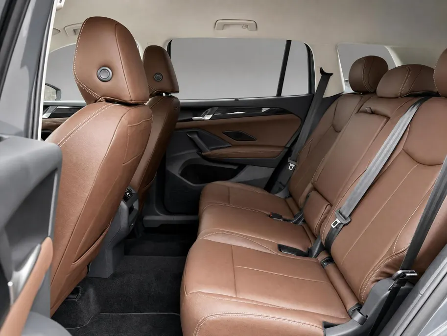 Volkswagen Tayron Life Edition 1.5 eHybrid 204 PK 6 versn. DSG · Comfort Pakket · Trekhaak inklapbaar, met elektrische ontgrendeling, incl. aanhangermanoeuvreerhulp Trailer Assist ·