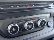 Renault Trafic 130PK Blue dCi T30 L2H1 Advance | 1ste Eigenaar | Trekhaak 2500 KG Trekgewicht | Apple Carplay/Android Auto | Climate Control | Cruise Control | Parkeersensoren |