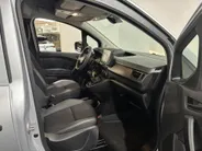 Renault Kangoo 1.5 - 75PK Blue dCi Comfort L1 | BPM VRIJ | 1e eigenaar | Camera | Parkeersensoren | Apple CarPlay/Android Auto | Navi | Airco | Licht & Regen Sensor |