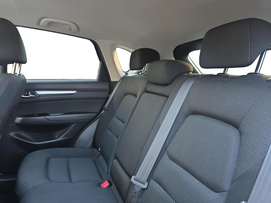 Mazda CX-5 2.0 SkyActiv-G 165 Comfort Automaat! | Dealer onderhouden! | Wegklapbare trekhaak | Stoel-Stuurverwarming | Achteruitrijcamera | Climate control | 12 maanden garantie