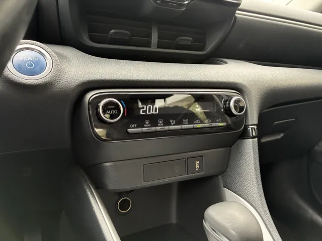 Toyota Yaris 1.5 Hybrid First Edition | Keyless | Carplay | Adapt. Cruise