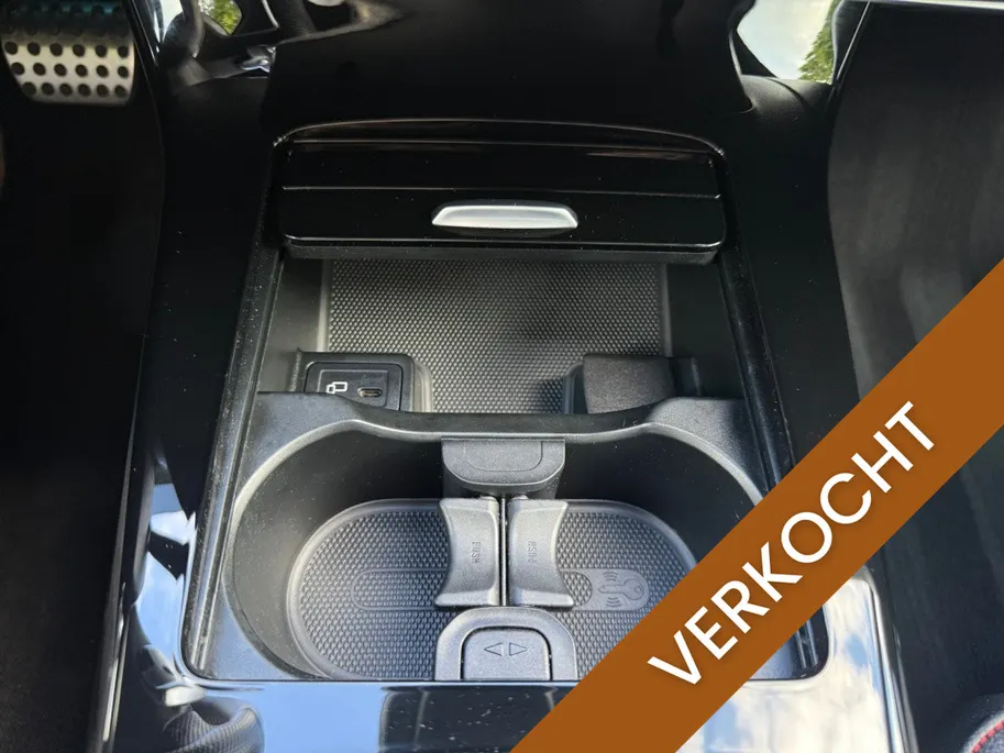 Mercedes-Benz A-Klasse 250 e Premium Plus | AMG pakket | Stoelverwarming