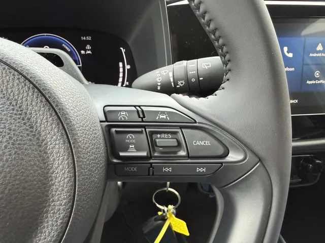 Toyota Aygo X Hybrid 115 play | LM Velgen | Stoelverwarming