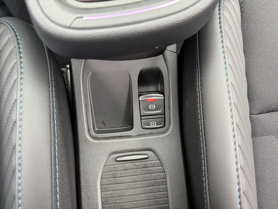Renault Clio 1.6 E-Tech Full Hybrid 145 esprit Alpine | Automaat | Camera | Cruise & Climate Control | 9,3'' Inch Scherm | Full Led | Apple Carplay/Android Auto | Parkeersensoren | Sport Stoelen |