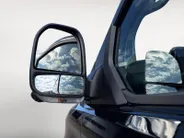 Ford E-Transit Custom 340 L2H1 Limited 71 kWh | Direct Leverbaar | 0,99% Financiering | 352km WLTP Rijbereik | AGR-Stoelen | Driver assistance pack ultimate | 17inch lichtmetalen velgen | Laadvloer bescherming