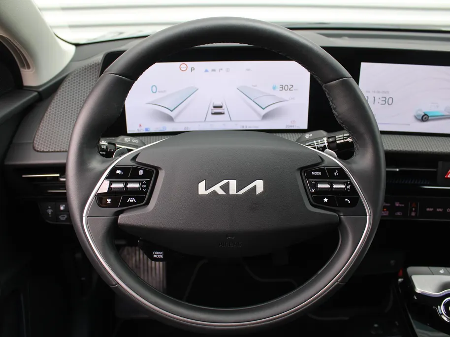 Kia EV6 Edition Advanced 77.4 kWh | Stuur-/stoelverwarming | BTW | Camera | Cruise adapt. | Elektr. achterklep + stoelbediening | 20' LM | 17% bijtelling |