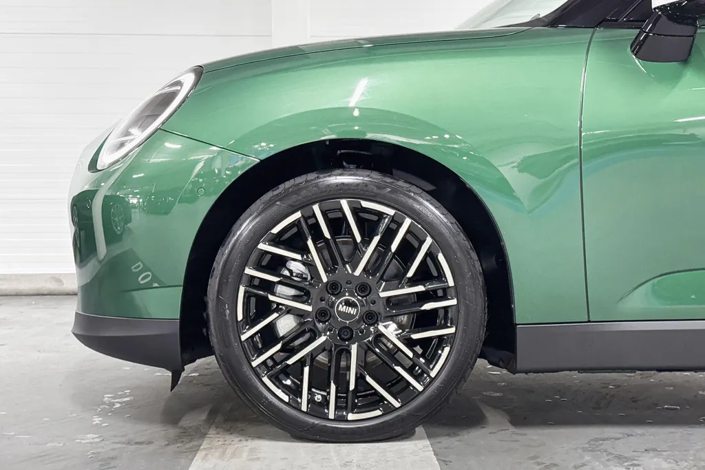 MINI Cooper 3-deurs Electric Cooper SE Favoured