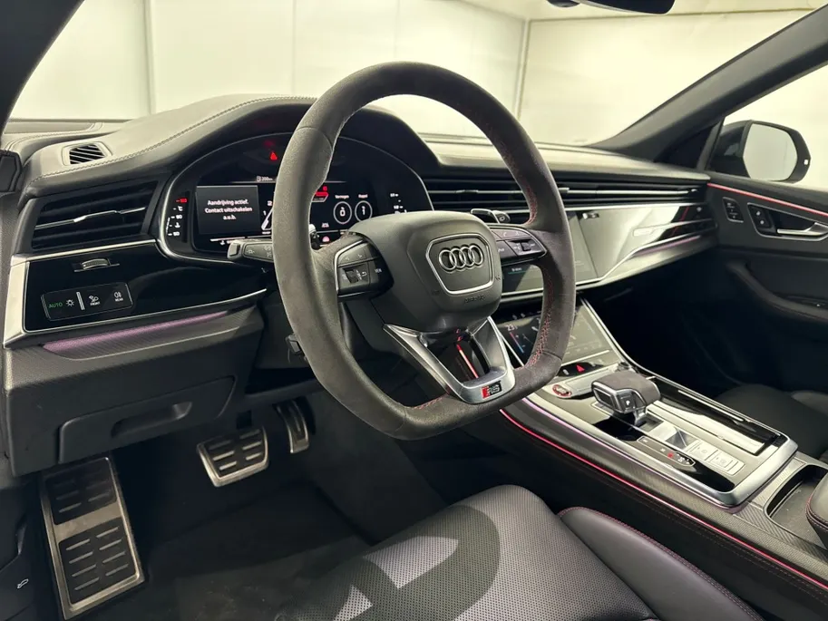 Audi RSQ8 4.0 TFSI RS Q8 Quattro | Panoramadak | Luchtvering | 23'' L.M. Velgen
