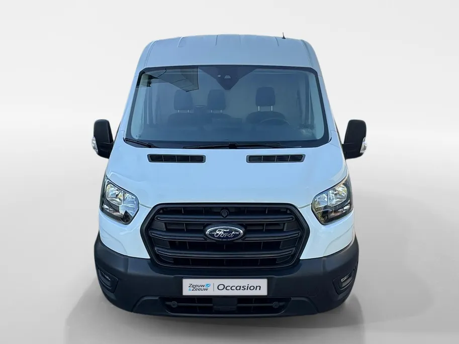 Ford Transit 350 2.0 TDCI L3H2 Trend 130 pk l BPM VRIJ! | Navigatiesysteem| 12' scherm | Trekhaak | Voorruitverwarming l 3-zits | All seasonbanden | Laadruimtebescherming