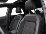 Volkswagen T-Roc 1.5 TSI 150pk DSG Sport · Panoramadak · Camera · Stoelverwarming · Elek. Achterklep · ACC · Dodehoeksensor ·