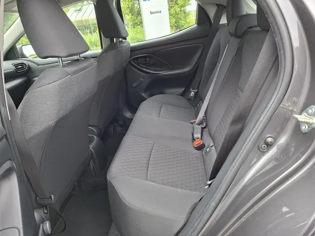 Toyota Yaris 1.0 VVT-i Active NAVI | CRUISE | CAMERA | NL-auto | rijklaarprijs !!