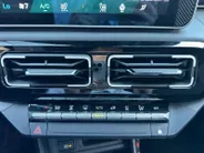 Renault 4 comfort range iconic 52 kWh | Stuur- & Stoelverwarming | Sfeerverlichting | Apple Carplay & Android Auto | Harman & Kardon Audio | Camera | Navigatie | Parkeersensoren | Rijdende Demo | Beschikbaar vanaf November 2026