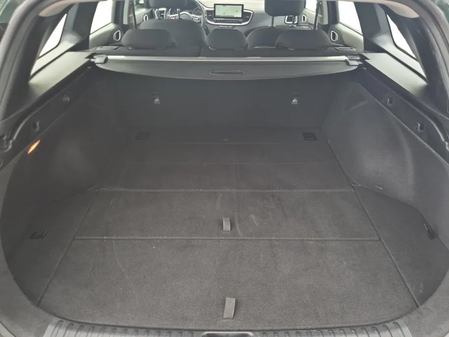 Kia Ceed Sportswagon 1.0 T-GDi ComfortLine | Cruise Control | Climate Control | Camera | Navigatie | Apple Carplay/Android Auto | Parkeersensoren | LM Velgen |
