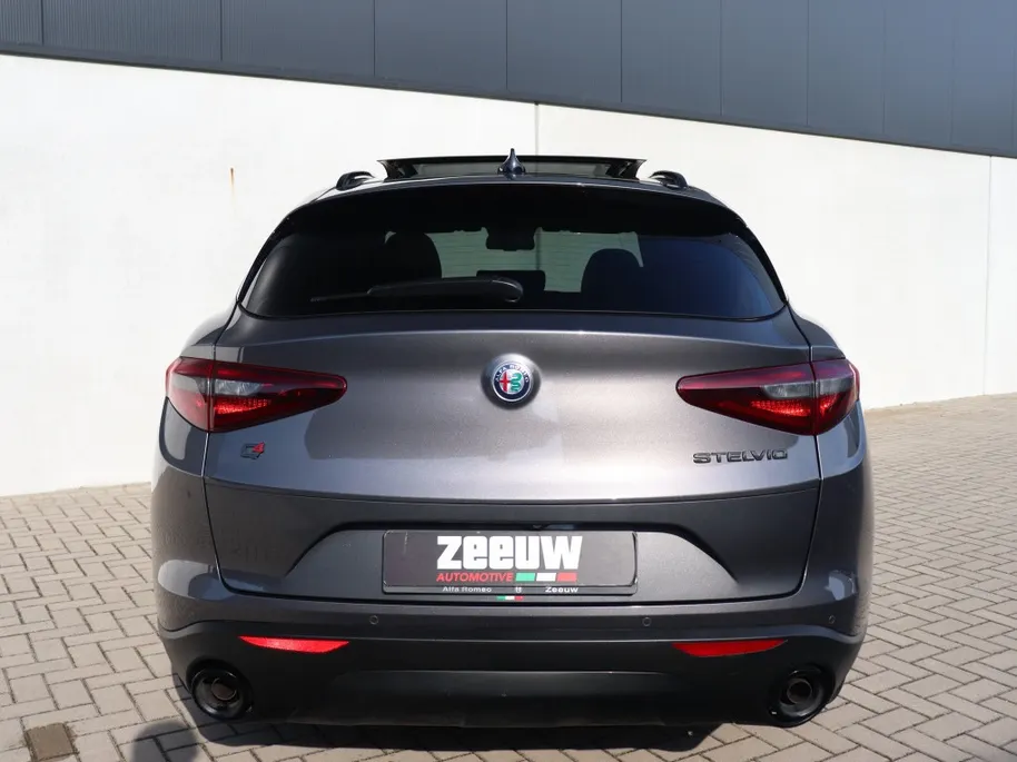 Alfa Romeo Stelvio 2.0 Turbo 280 PK AWD B-Tech | Veloce | Pano | Driver | 20'