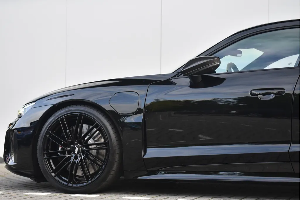Audi e-tron GT RS