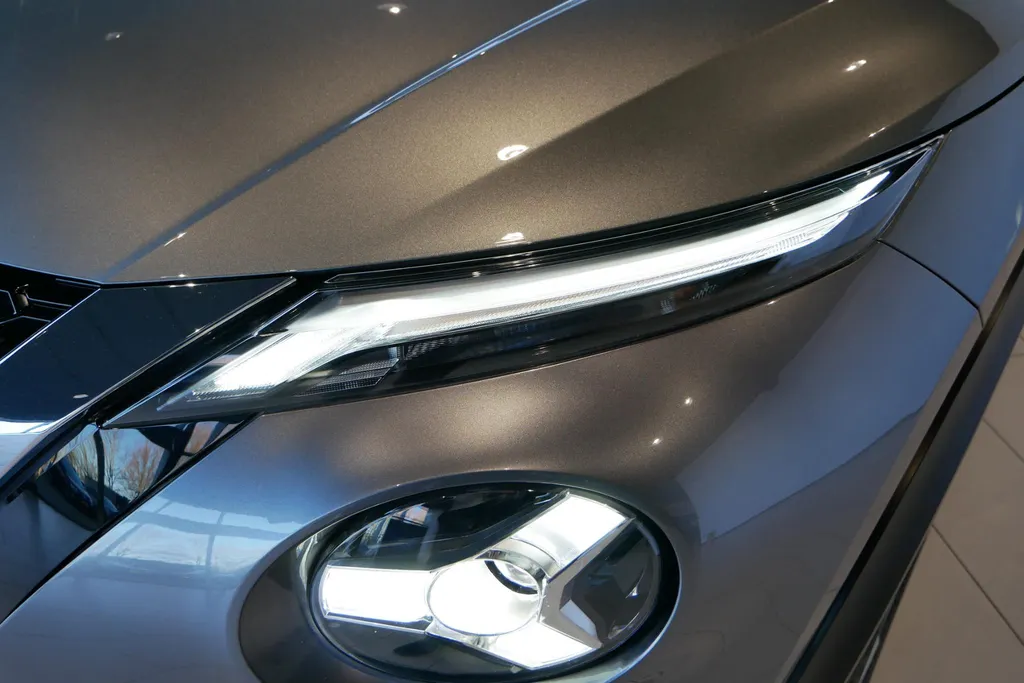 Nissan Juke 1.0 DIG-T N-Connecta *Navi via Carplay*Camera*Climate Control*Trekhaak*Keyless Entry*LM.Velgen*1ste eigenaar!