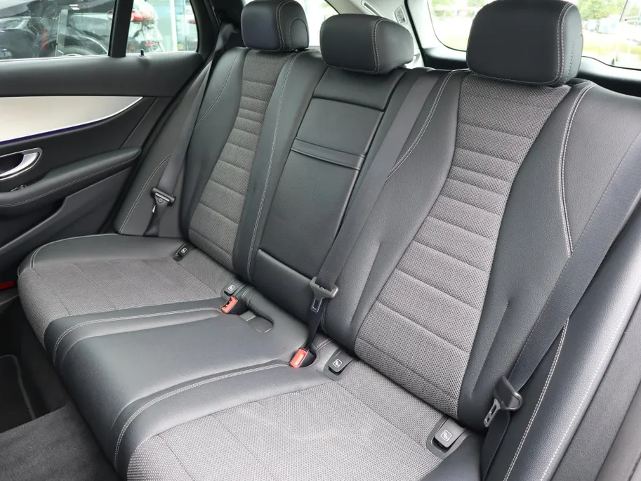Mercedes-Benz E-Klasse Estate 300 e Business Solution Luxury l Achteruitrijcamera l Dodehoekassistant l Panoramadak