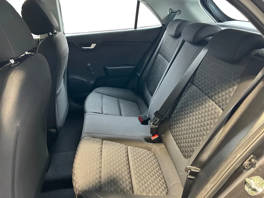 Kia Rio 1.0 TGDI ComfortPlusLine Navigator | Orginele Kilometerstand ! | Trekhaak Afneembaar 7- Polig | Apple Carplay / Android Auto | Navigatiesysteem | Parkeersensoren + Camera Achter | Airconditioning | Cruise Control