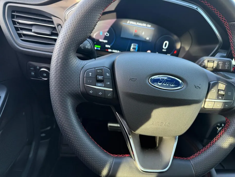 Ford Kuga 2.5 PHEV ST-Line X | Winterpack | Panorama Dak | Elec Trekhaak | Technology Pack | Matrix Led Koplampen | B&O Audio | Fabrieksgarantie |