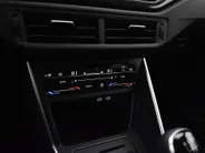 Volkswagen Polo Life Edition 1.0 TSI 95 pk 5 versn. Hand · Airconditioning automatisch, 2-zone (climatronic) ·