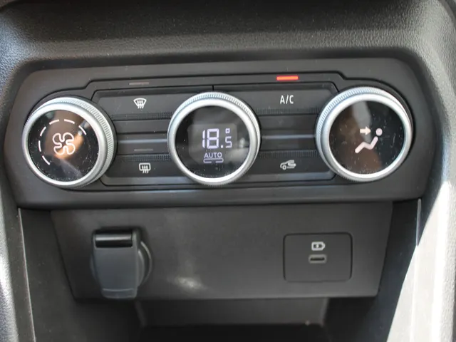 Dacia Sandero 1.0 TCe 100 ECO-G Journey | pack comfort | pack media NAV