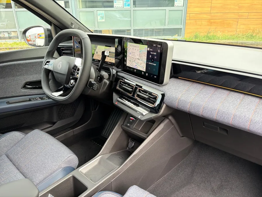 Renault 4 comfort range techno 52 kWh | Profiteer nu van €1800,- Zeeuw & Zeeuw voorraadkorting | NU met GRATIS 5 jaar fabrieksgarantie | 409KM Actieradius | Pack winter.
