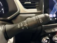 Renault Captur 145PK E-Tech Hybrid Intens Automaat | Camera | Parkeersensoren | Apple Carplay/Android Auto | Navigatie | Climate Control | Cruise Control | Lichtmetalen Velgen | Licht & Regensensor |