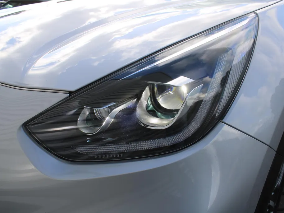 Kia Niro 1.6 GDi Hybrid DynamicPlusLine | Stuur-/stoelverwarming | Camera | Leer | Navi | Clima | Cruise adapt. | LED | Keyless | 16' LM |