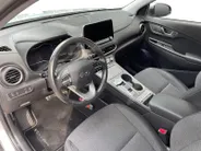 Hyundai Kona EV Comfort 64 kWh | Warmtepomp | 100% SOH | Adaptive cruise control | Apple Carplay & Android Auto | Achteruitrijcamera | Parkeersensoren achter | Keyless entry | DAB radio |
