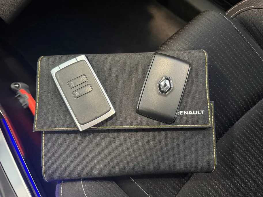 Renault Mégane Estate 1.3 TCe Limited *Navi+Camera*Carplay*Climate*Ruime kofferbak!