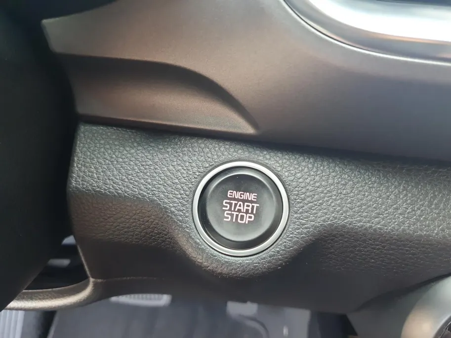 Kia Stonic 1.0 T-GDi MHEV DynamicPlusLine | Stoel en stuurverwarming | Climate control | Navigatie | Camera | Keyless met startknop | Apple Carplay / Android Auto |