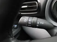 Mazda 2 Hybrid 1.5 Select | Airco | Navi | Cruise | PDC | Head-up display | Camera |