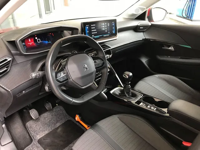 Peugeot 208 1.2 PureTech Allure Pack