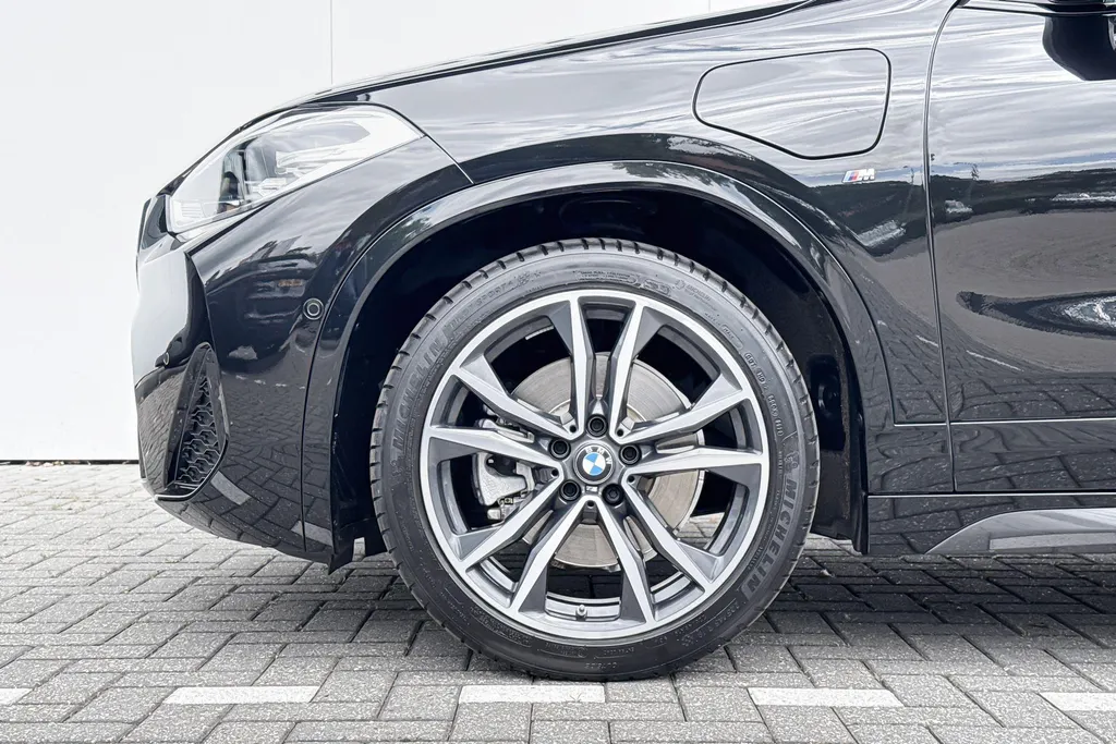 BMW X2 xDrive25e