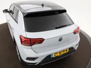 Volkswagen T-Roc 1.5 TSI 150pk DSG Sport Apple/Android Car Play · Elek. Achterklep · Stoelverwarming · Cruise Control · Navigatie ·