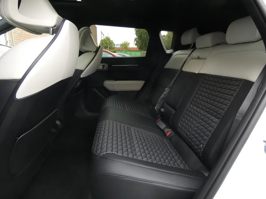 Kia EV4 81,4 kWh 204PK GT-PlusLine | 595KM ACTIERADIUS | IN BESTELLING