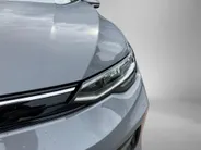 Volkswagen Golf 1.5eTSI/150PK Life Edition · Apple/Android Car Play · Navigatie · Head-Up display · Stoel-& stuurverwarming · Garantie t/m 21-04-2030 of 100000km.