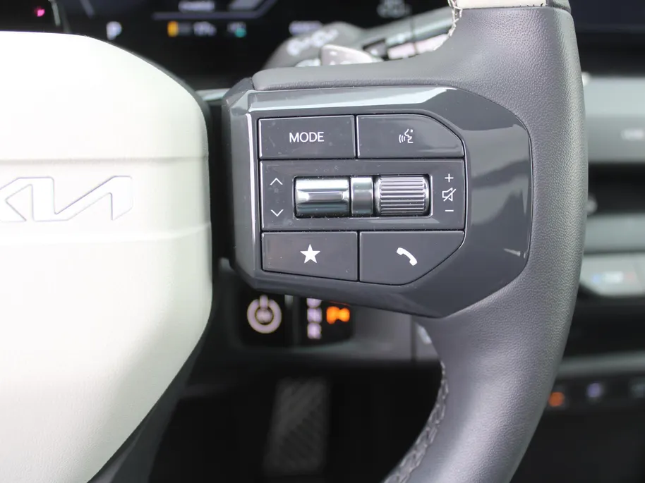 Kia EV5 GT-PlusLine 81.4 kWh | Schuifdak | Stuur-/stoelverwarming + ventilatie | Warmtepomp | 360 Camera | Geheugenstoel | Leer | HUD | LED | 19' LM |