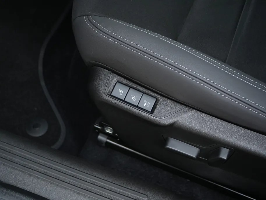Fiat 600 1.2 Hybrid 145 PK La Prima | Camera | Carplay | Alcantara