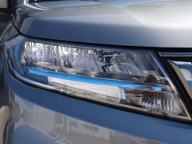 Suzuki Vitara 1.5 Hybrid Style | Carplay | All Seasons | Leder