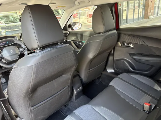 Peugeot 2008 1.2 PureTech Allure Pack