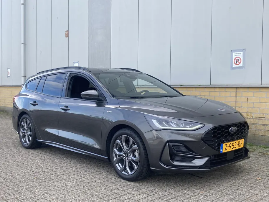 Ford Focus 1.0 EcoBoost Hybrid 125 pk ST Line Wagon Winter Pack - Apple Carplay/Android Auto