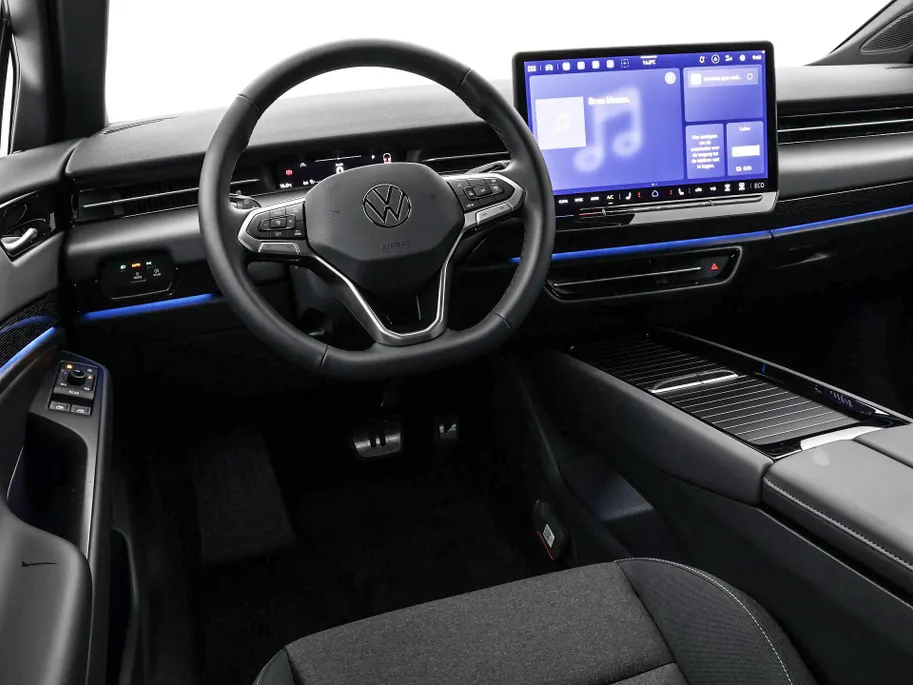 Volkswagen ID.7 Limited Edition 59 kWh accu, 204 PK · Achteruitrijcamera · Draadloze telefoonlader · Sfeerverlichting · Rondomzichtcamera · Voorraad OUTLET · Prijs is inclusief inruilpremie ·